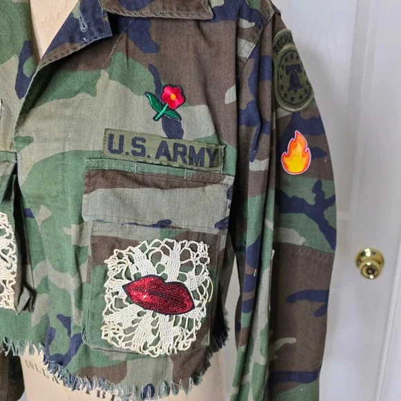 Upcycled sweet heat vintage army jacket lace patches womens OS - Picture 3 of 7
